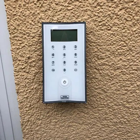 2 Apartment, 70 Qm, Max 4 Pers, Private Terasse, Parkplatz, Internet 250 Mbit * Gärtringen