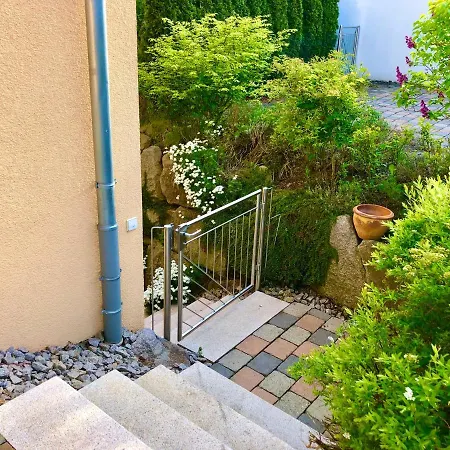 2 Apartment, 70 Qm, Max 4 Pers, Private Terasse, 2 Parkplaetze, Internet 250 Mbit