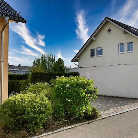 2 Apartment, 70 Qm, Max 4 Pers, Private Terasse, 2 Parkplaetze, Internet 250 Mbit Apartment *