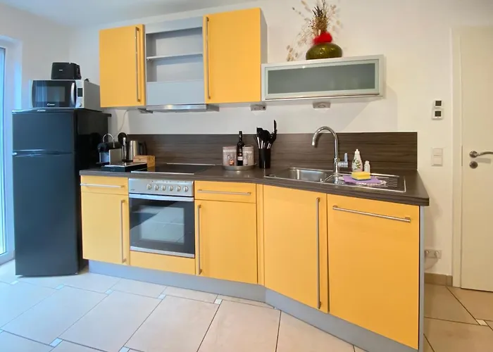 Appartamento 2 Apartment, 70 Qm, Max 4 Pers, Private Terasse, Parkplatz, Internet 250 Mbit Gärtringen